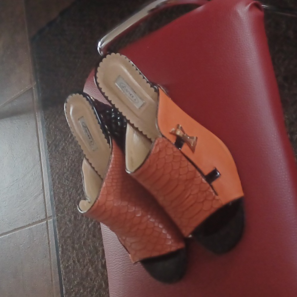 Unique Orange Luv Wedge